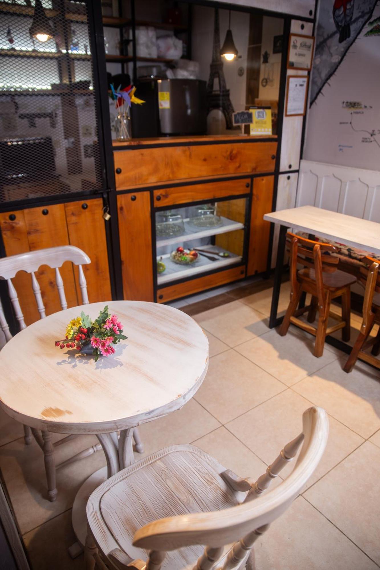 Hostal El Quinde ซาเลนโต ภายนอก รูปภาพ