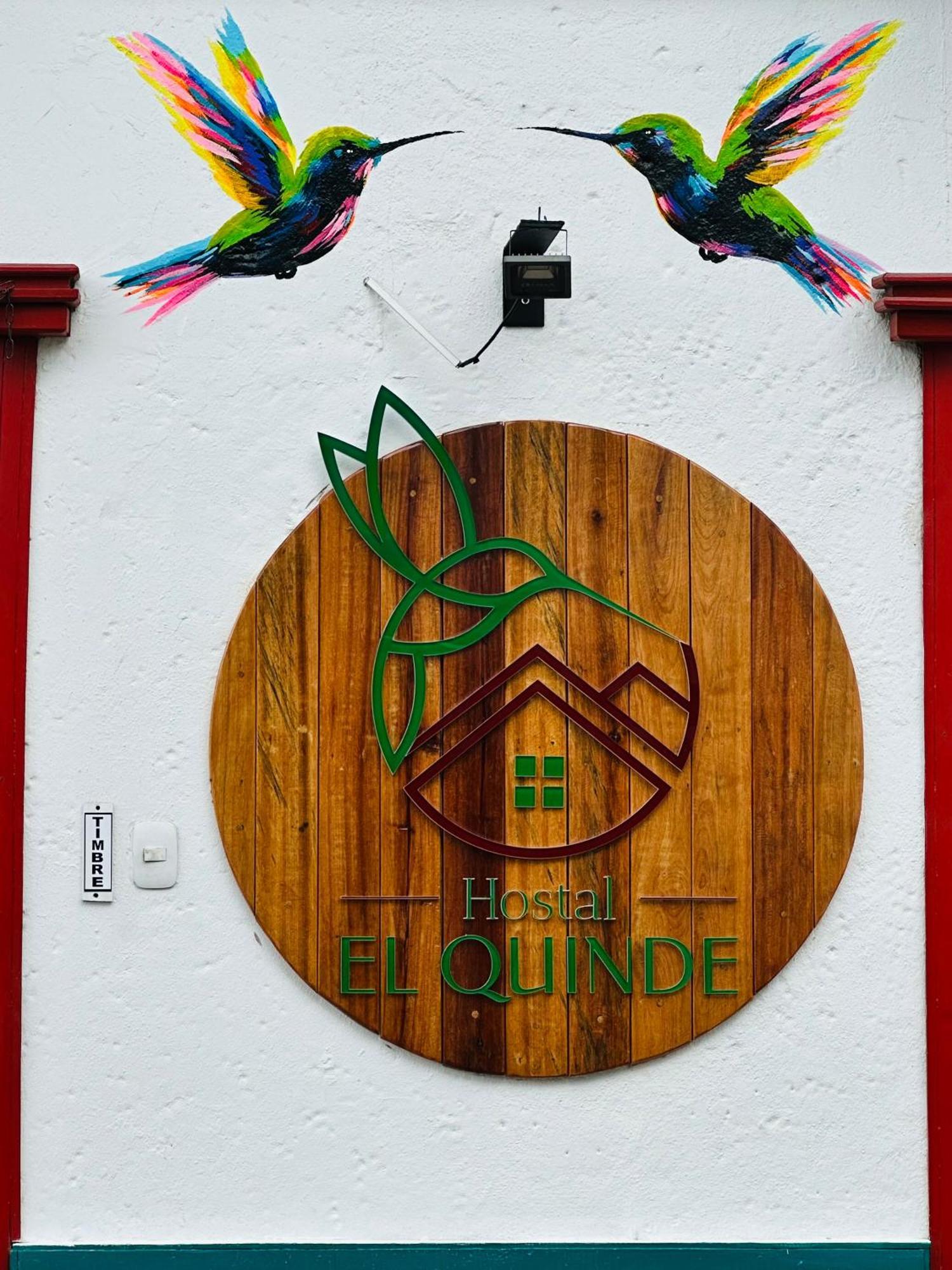 Hostal El Quinde ซาเลนโต ภายนอก รูปภาพ