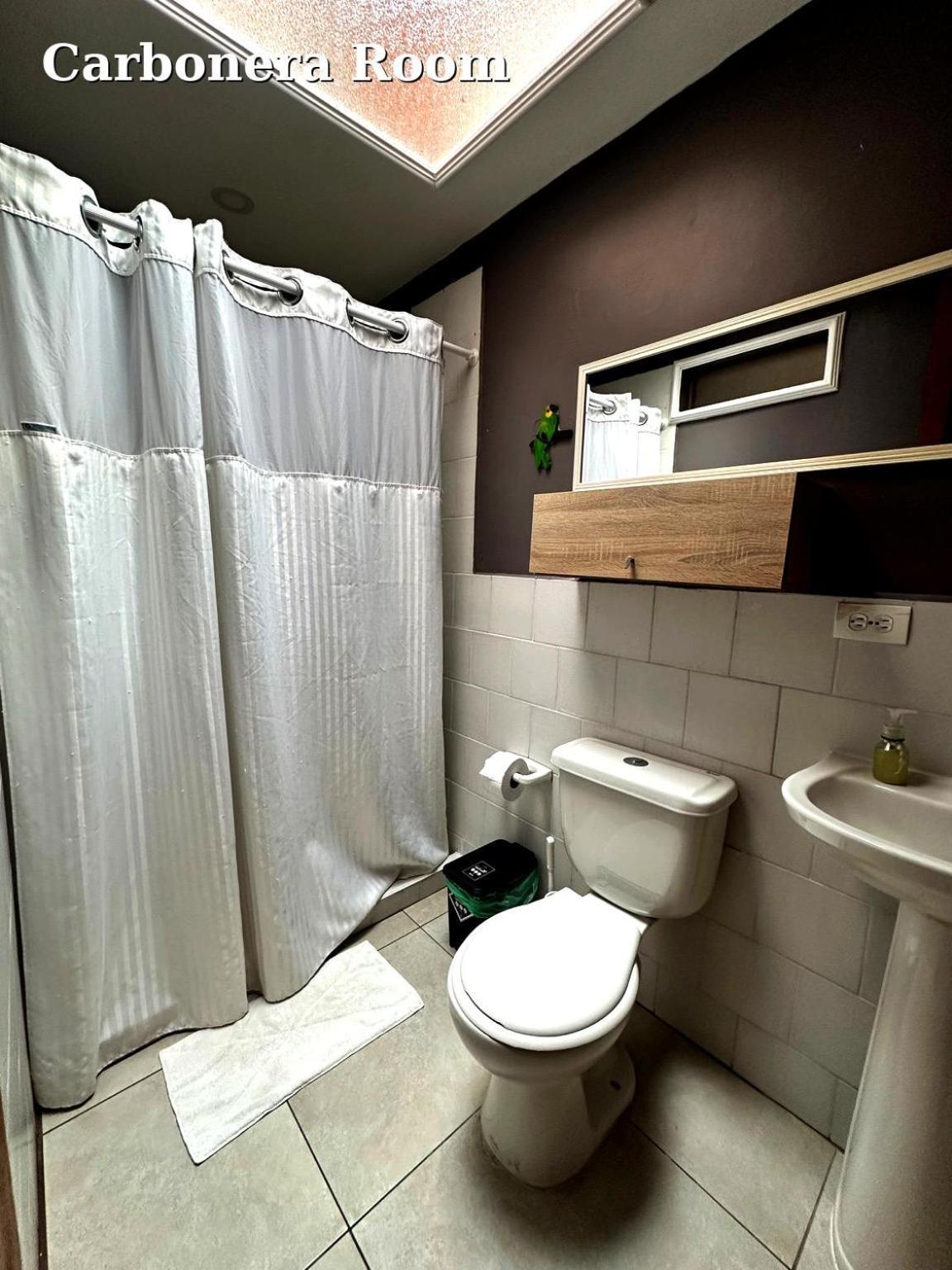 Hostal El Quinde ซาเลนโต ภายนอก รูปภาพ