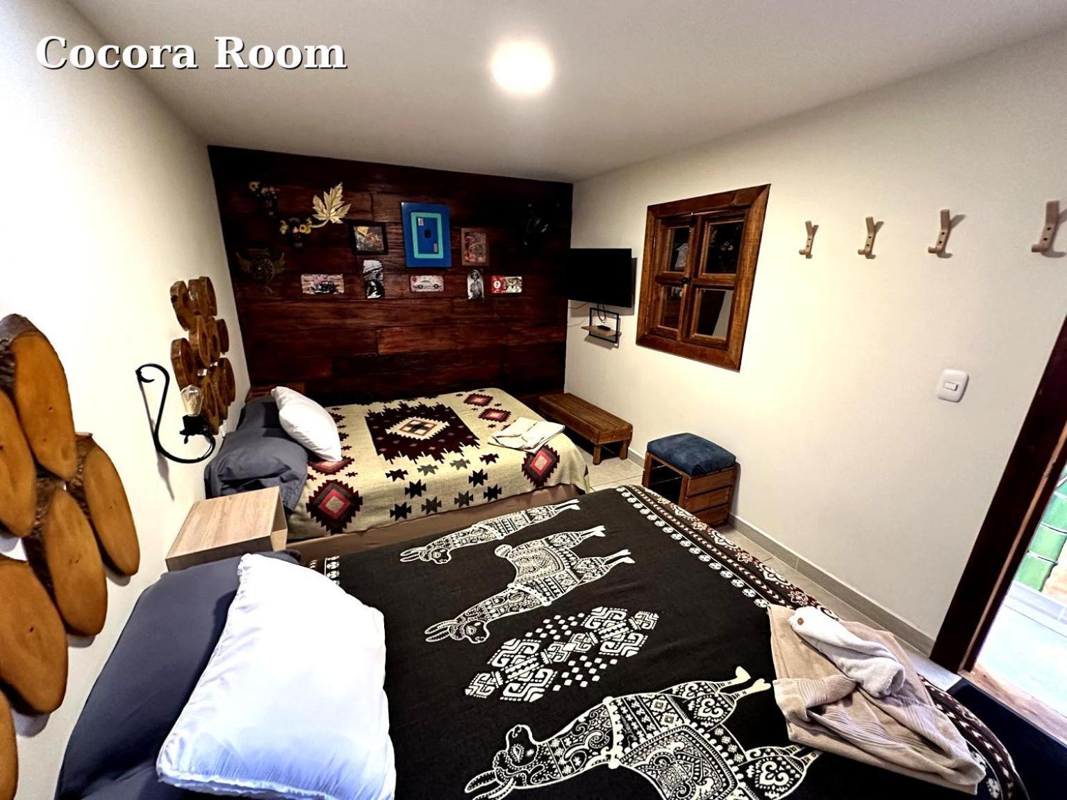 Hostal El Quinde ซาเลนโต ภายนอก รูปภาพ
