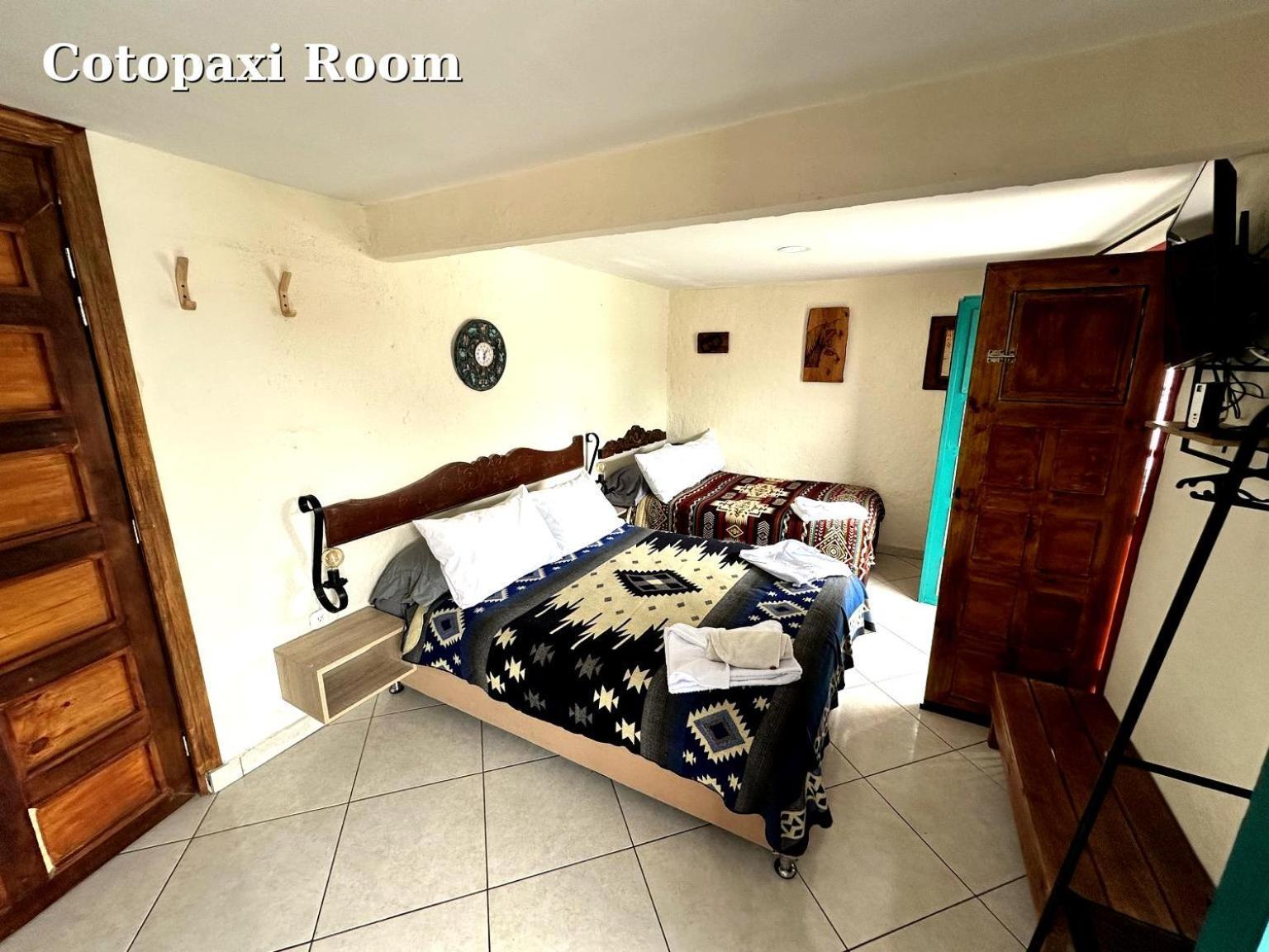 Hostal El Quinde ซาเลนโต ภายนอก รูปภาพ
